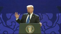 Donald Trump arrives in Vietnam for APEC summit