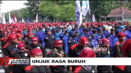 Buruh Tuntut UMP DKI Jakarta Rp 3,9 Juta