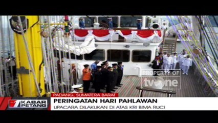 Memperingati Hari Pahlawan, TNI Melakukan Upacara Tabur Bunga Di Perairan Sumbar