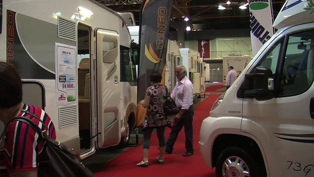 Le grand salon du camping car à la Halle de Martigues