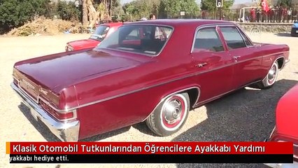 Klasik Otomobil Tutkunlarından Öğrencilere Ayakkabı Yardımı