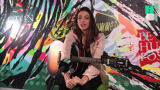 Léa Paci en concert live chez Le HuffPost