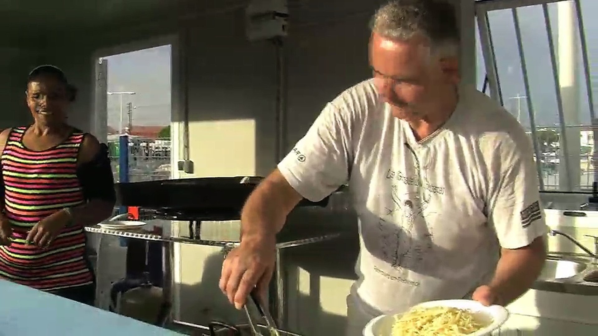 L Ambiance Des Festines De Fos Sur Mer Video Dailymotion