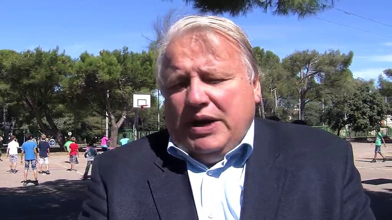 L'interview du maire d'Istres François Bernardini, après son passage au self.