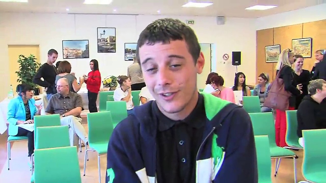 Ils ont signé leurs contrats ''emplois d'avenir'' ce matin à l'Hôpital de Martigues.