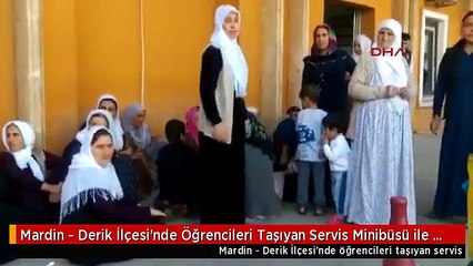 Mardin - Derik İlçesi'nde Öğrencileri Taşıyan Servis Minibüsü ile Otomobil Çarpıştı 9'u Öğrenci 15...