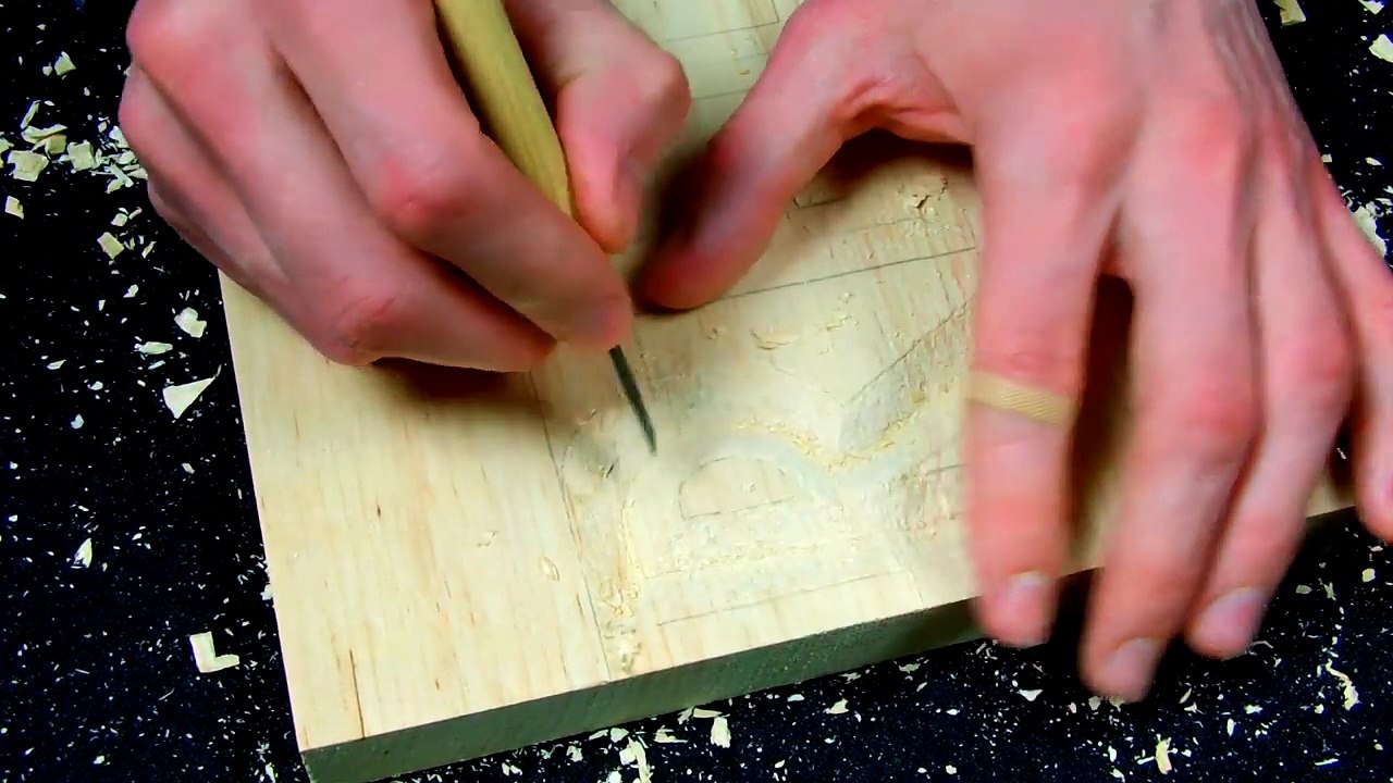 ASMR wood carving