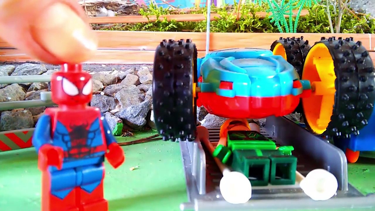 Çizgi film Arabalar yeni tüm serisi, üst üste toplama