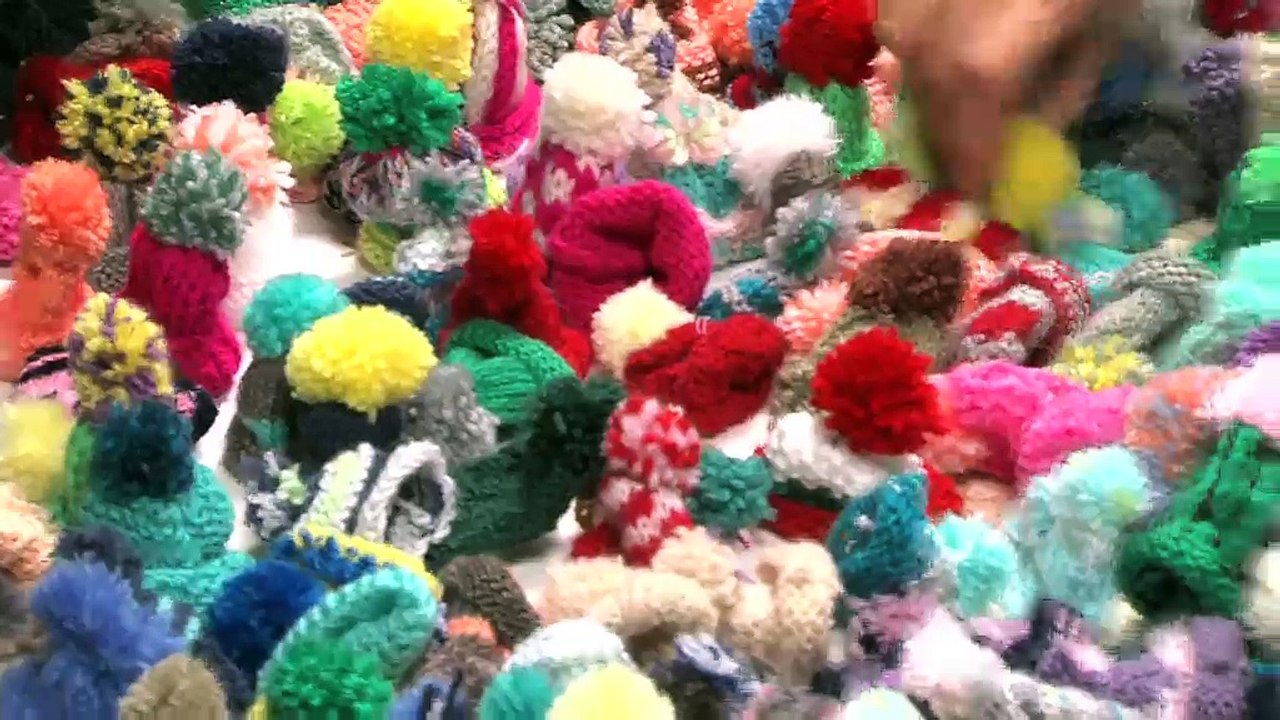 "mets ton bonnet" en images et en paroles