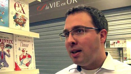 Les explications d'Édouard Borrewater, responsable de la sécurité de l'hypermarché.