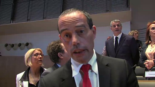 Gérard Frau, élu PCF de Martigues, faisait ses premiers pas au Conseil Départemental.