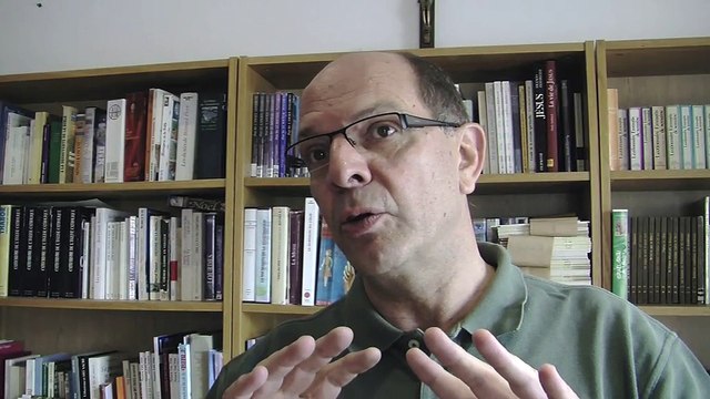 Les explications de Jean-François Noël, curé des paroisses d'Istres et Saint-Mitre.