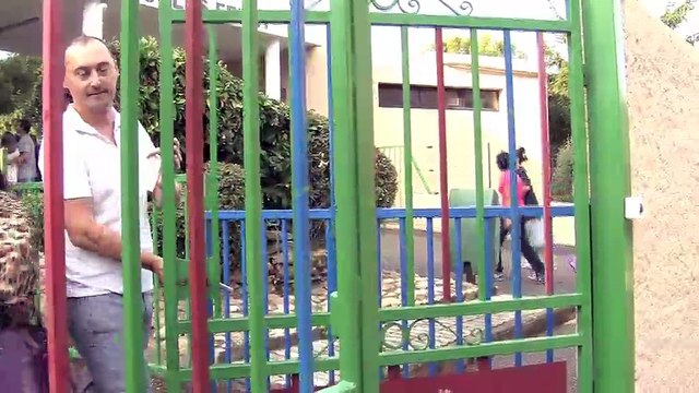 Rentrée des classes au groupe scolaire Jules Ferry à Istres,