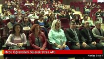 Mcbü Öğrencileri Gülerek Stres Attı