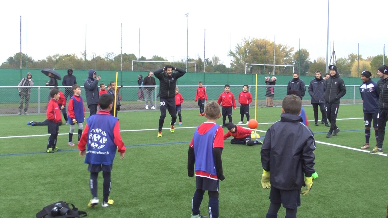 Les Pros, coachs d'un jour pour l'Ecole de Foot !