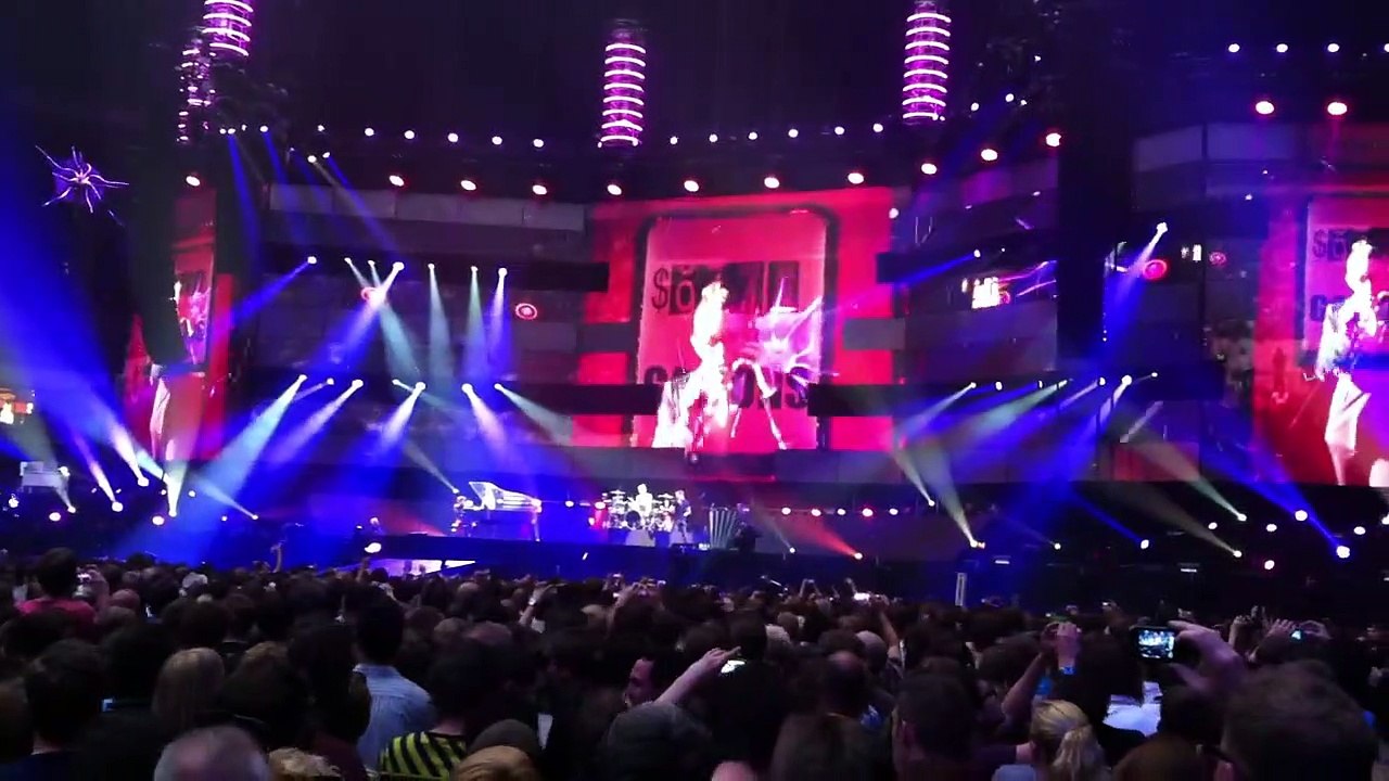 Muse - Feeling Good, Amsterdam ArenA, Amsterdam, Netherlands  6/4/2013