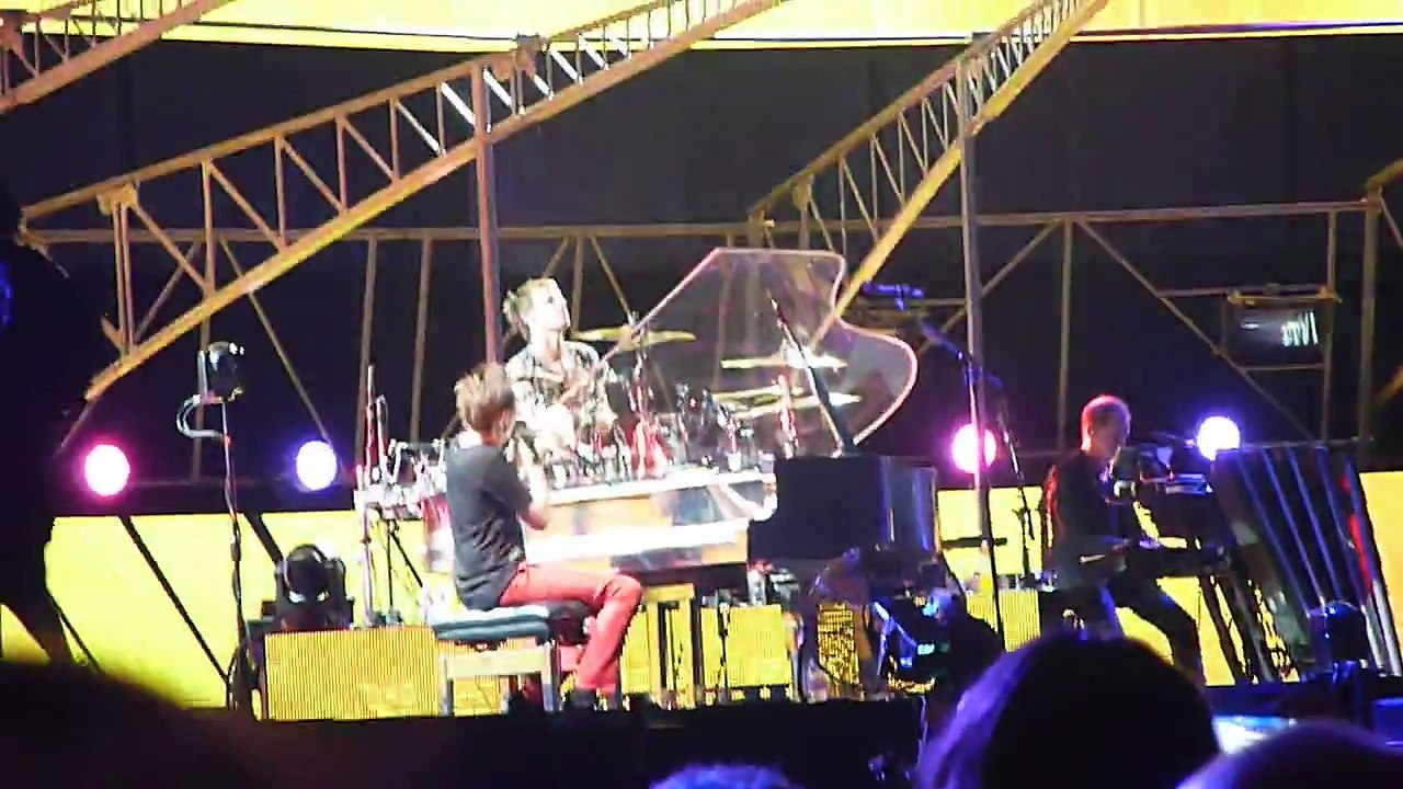 Muse - Feeling Good, Werchter Festival, Werchter, Belgium  6/18/2013