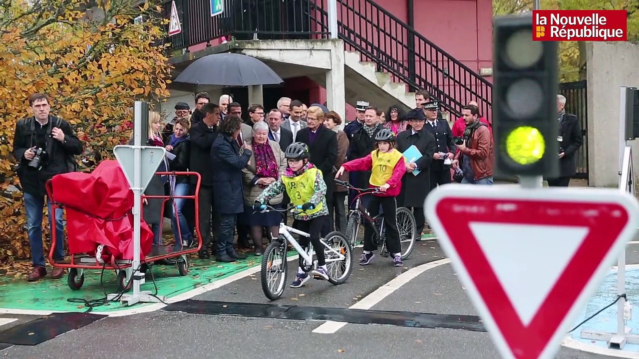 VIDEO. Feu vert pour le monde associatif au centre d'éducation routière de Blois