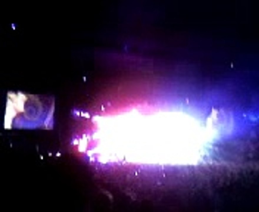 Muse - Feeling Good, Rod Laver Arena, Melbourne, VI, Australia  11/15/2007