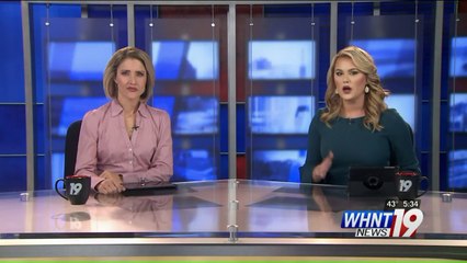 Paramedic Breaks Truck Window, Pulls Driver from Fiery Wreck