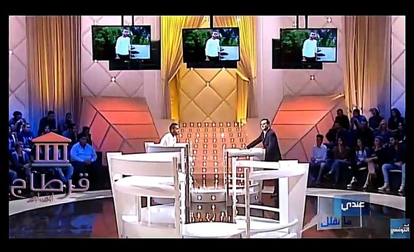 فيديو صادم لأم ترفض بيع قطعة أرض لمساعدة إبنها الذي يحمل إعاقة في زواجه رغم قدرتها على ذلك !