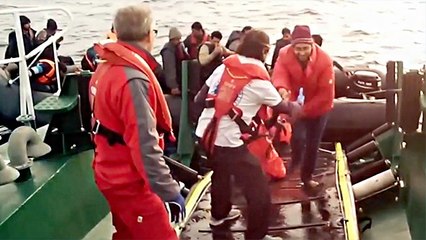 Volunteer Rescuers Step In To Save Refugees In Greece