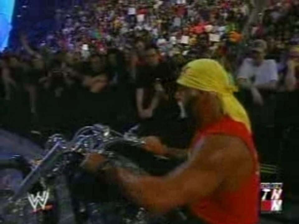 Smackdown! - Hollywood Hulk Hogan Tries to Ride The Undertak