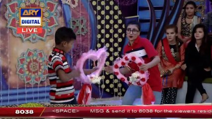 Kya Apne Aisi Kamal Ki Dance Performance Kabhi Dekhi Hai?