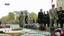 Commémorations du 11-Novembre : Emmanuel Macron ravive la flamme sur la tombe du soldat inconnu