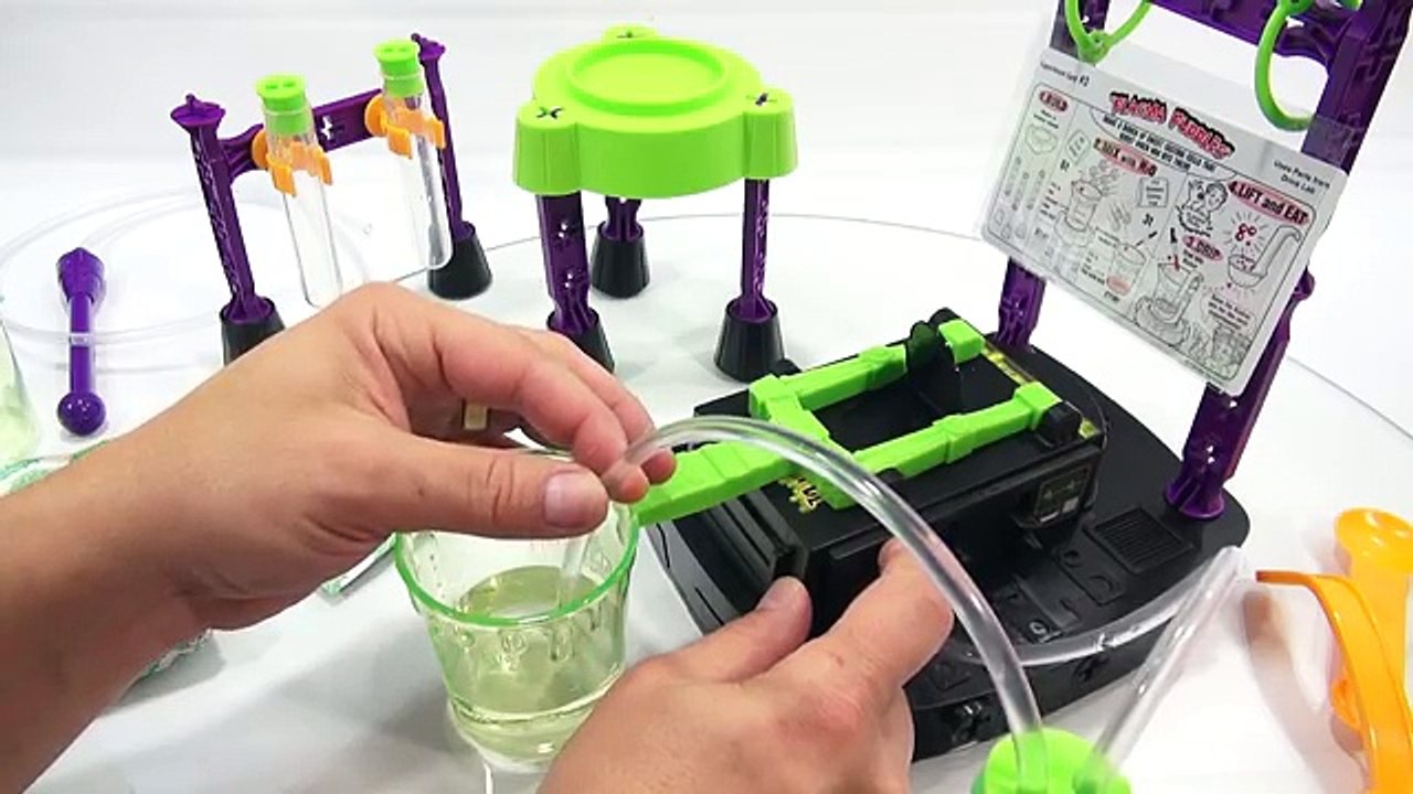 Doctor Dreadful Demented Drink Lab, Looks Gross Tastes Great!