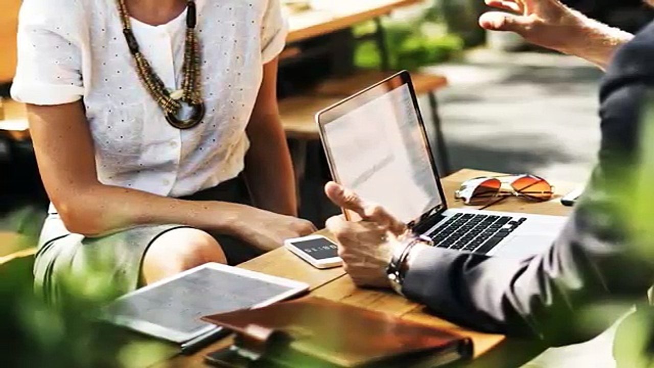 Schülerin zeigt Mitschüler wegen schwarzen Humor an - Kuchen Talks 2