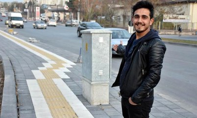 Sivas'ta Görme Engelliye Bulmaca Gibi Kaldırım!