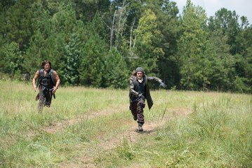 Watch The Walking Dead Season 8 Episode 5 (The Big Scary U)
