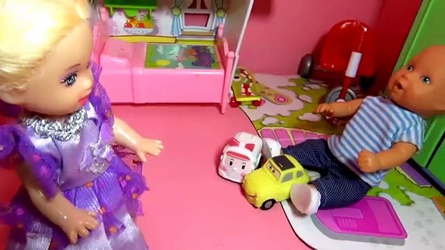 Мультик про кукол.Катя и Макс. Собачка Еви- Колли с выставки животных./Cartoon about dolls.