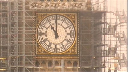 Vor 99 Jahren ging der Erste Weltkrieg zuende - Big Ben läutet für die Opfer
