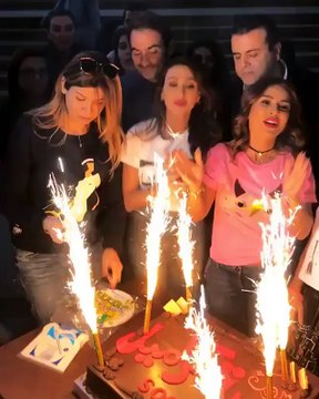 ماغي بو غصن تحتفل بانتهاء تصوير حبة كاراميل