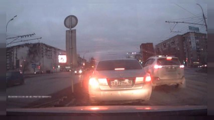 بالفيديو: انهيار واجهة مبنى جراء تسرب للغاز في روسيا