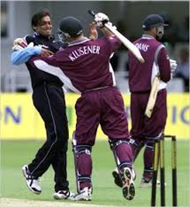 Top 10  Bad Boys of Cricket - Crazy Moments