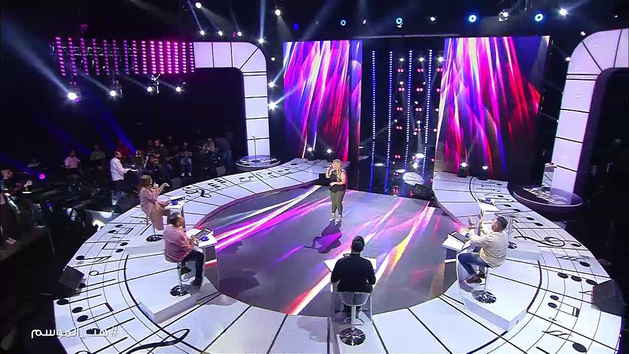 إيناس عز الدين تغني كبرتك على سيدك لأصالة