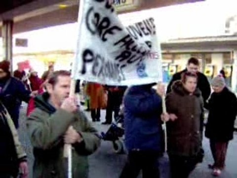 Gare d'Orléans : manif des personnes handicapées