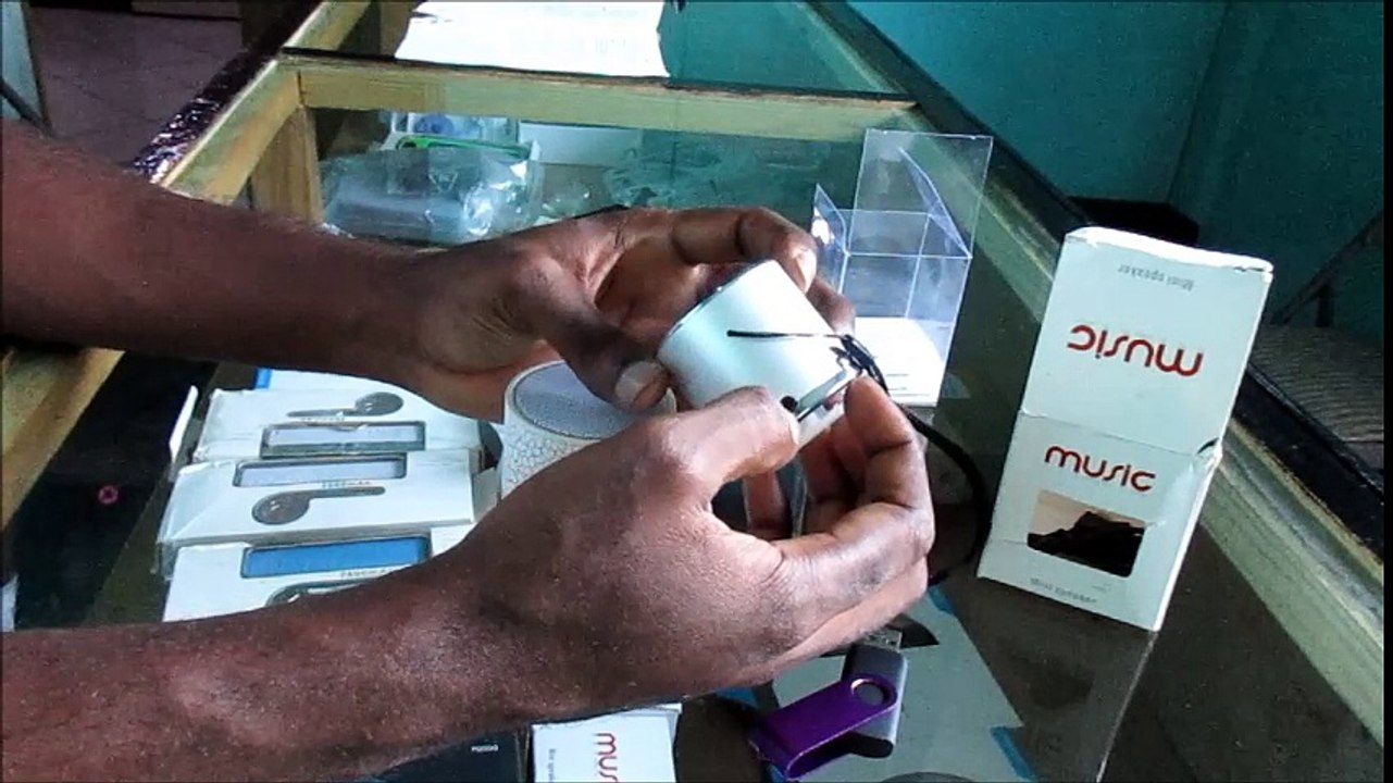 Mini Bluetooth Speaker VS TF USB Speaker Review
