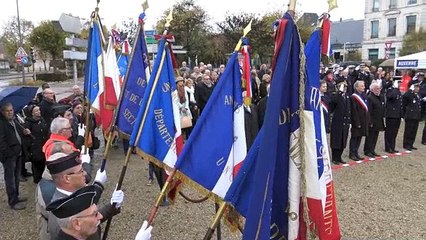 11 novembre à Auxerre le drapeau de la mémoire entre dans les lycées et collèges
