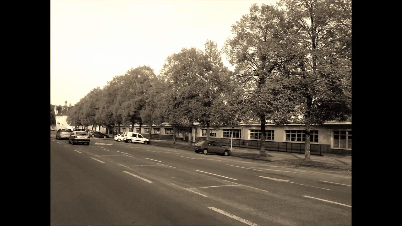 cheb Khalas ( kheyfa letmout )  ,  الشاب خلاص ( خايفة لا تموت )