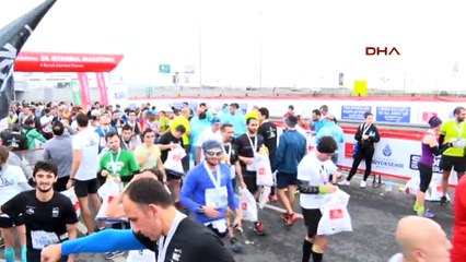 İstanbul Maratonu'nda evlenme teklifi