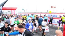 İstanbul Maratonu'nda evlenme teklifi