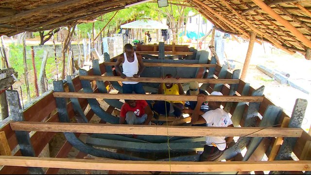 Kenya recycling activists turn ocean plastics into dhow