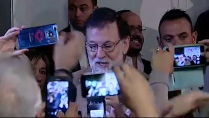 Mariano Rajoy seçim kampanyası için Barselona'ya geldi