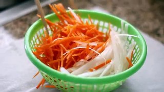 Vietnamese Daikon and Carrot Pickles (Do Chua)