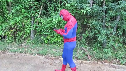 Bad Silicone Baby Is Sick vs Frozen Elsa & Spiderman Doctor! w/ Joker Hulk Superhero Fun