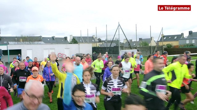 Lanhouarneau (29). 6e Trail de la vallée des Moulins : sur terrain gras